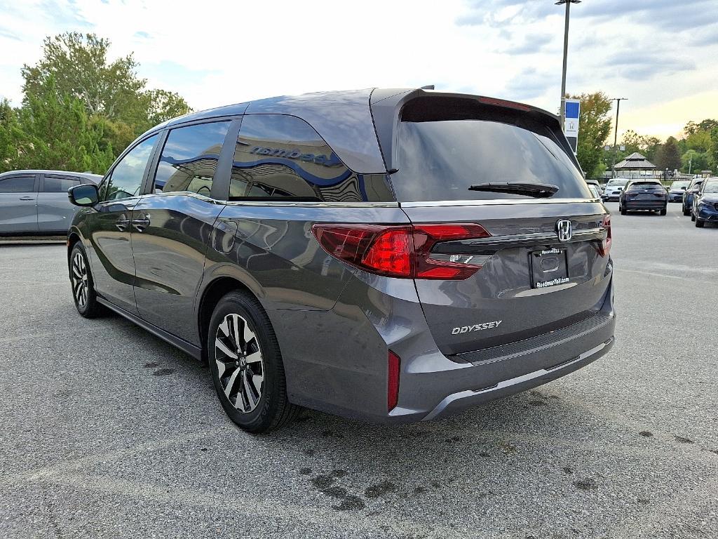 used 2025 Honda Odyssey car, priced at $41,995