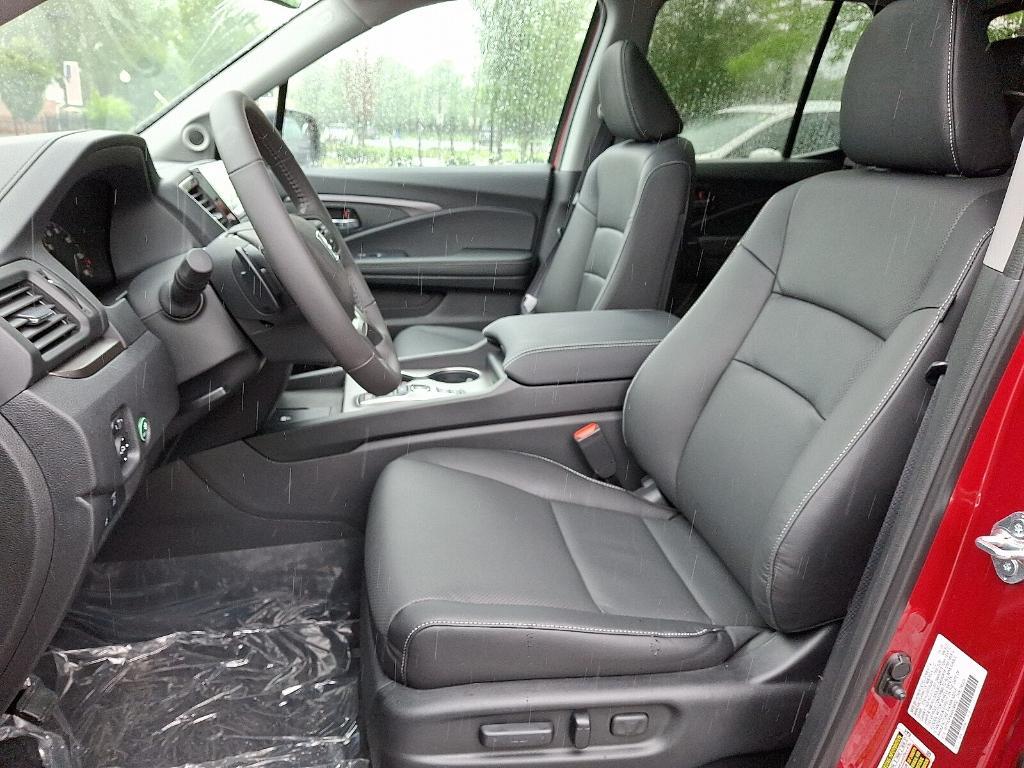 new 2025 Honda Ridgeline car, priced at $43,709