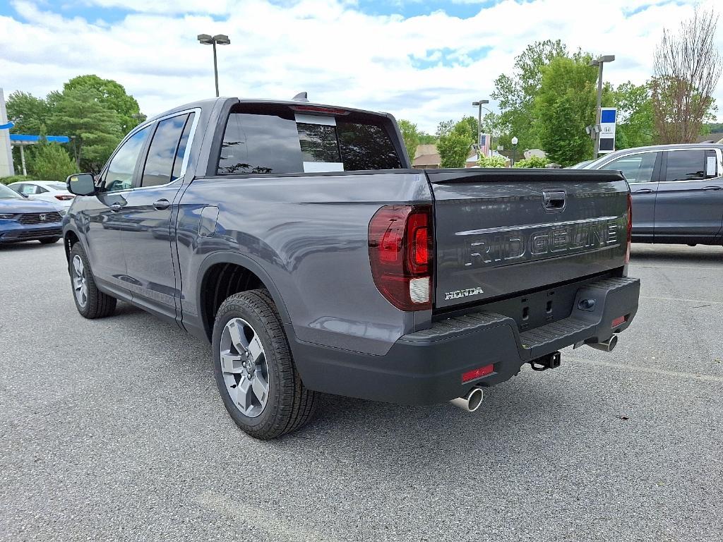 new 2025 Honda Ridgeline car, priced at $42,822