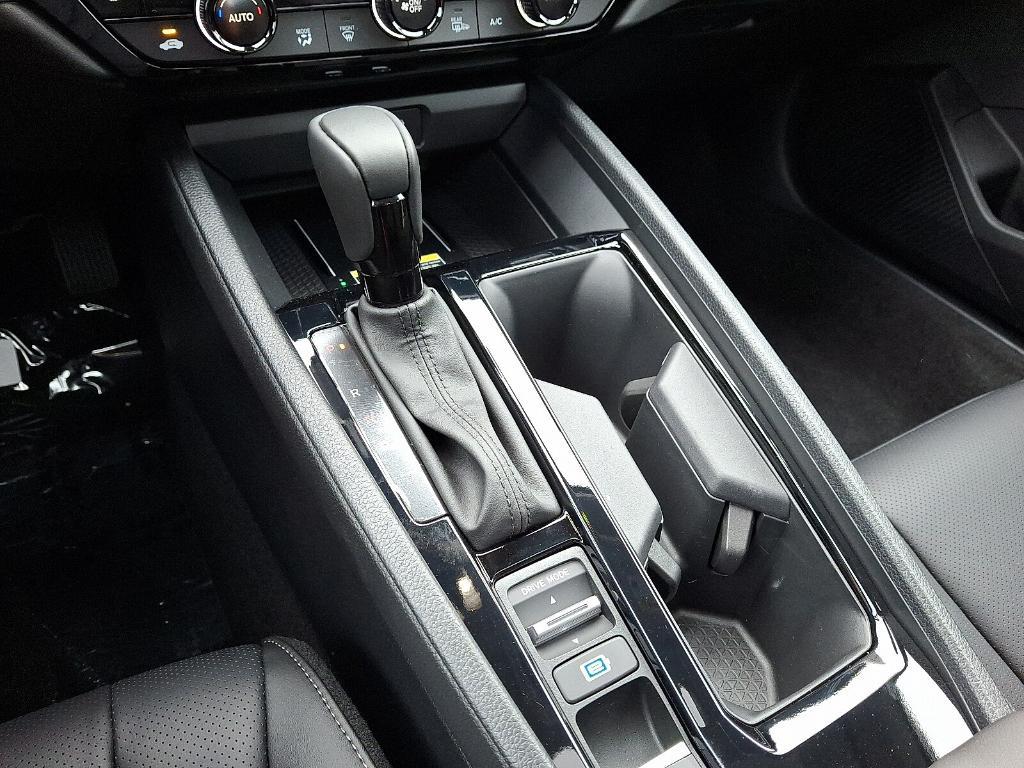 new 2025 Honda Accord Hybrid car, priced at $35,330