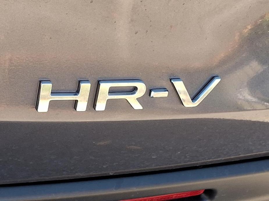 new 2025 Honda HR-V car, priced at $28,177