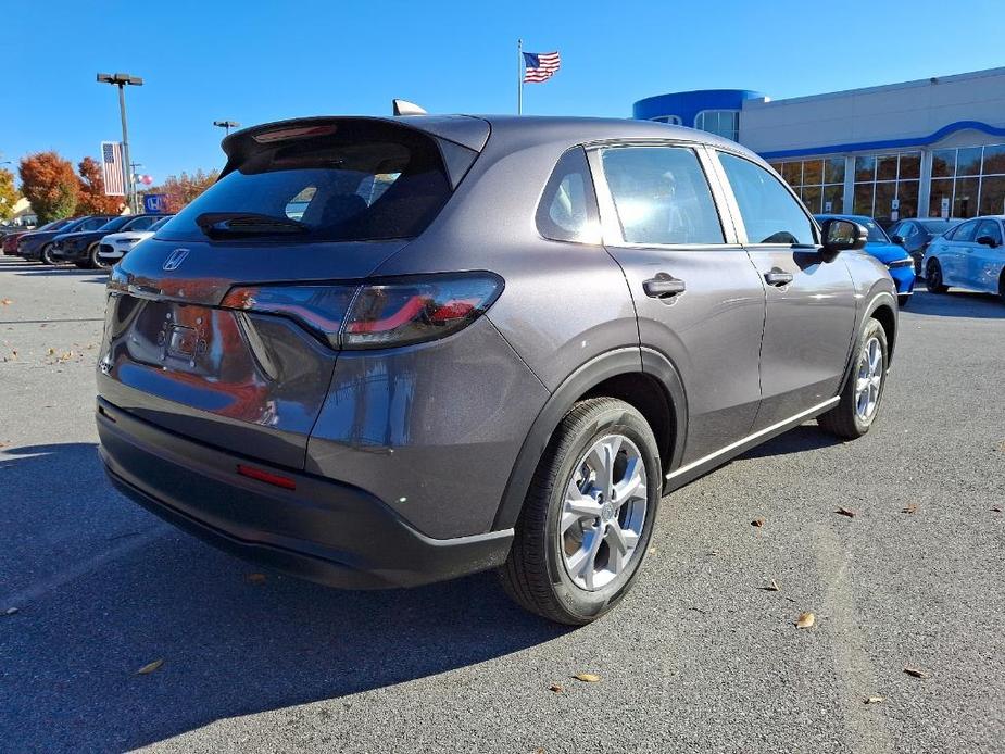 new 2025 Honda HR-V car, priced at $28,177