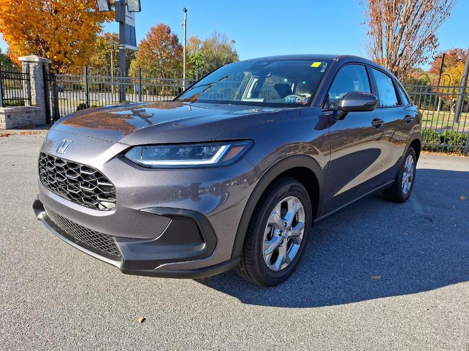 new 2025 Honda HR-V car, priced at $28,177