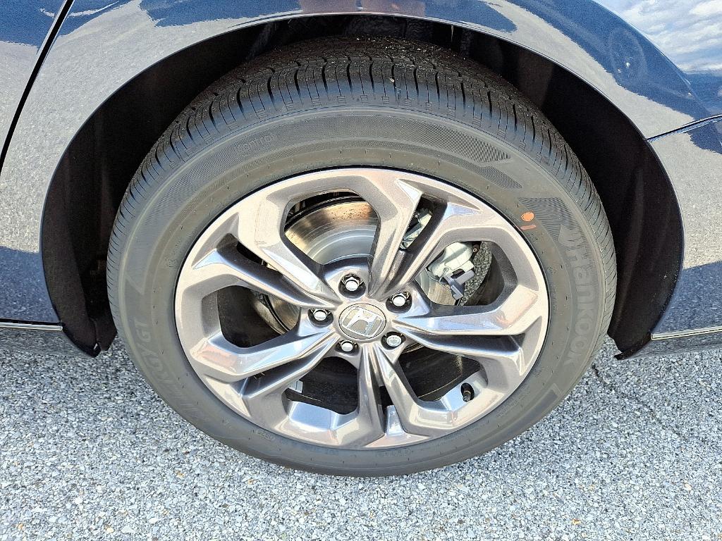 new 2025 Honda Accord Hybrid car, priced at $35,330