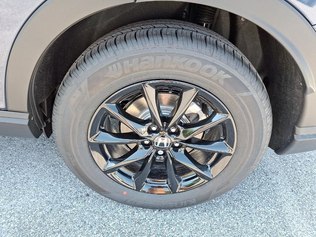 new 2026 Honda CR-V Hybrid car, priced at $37,837