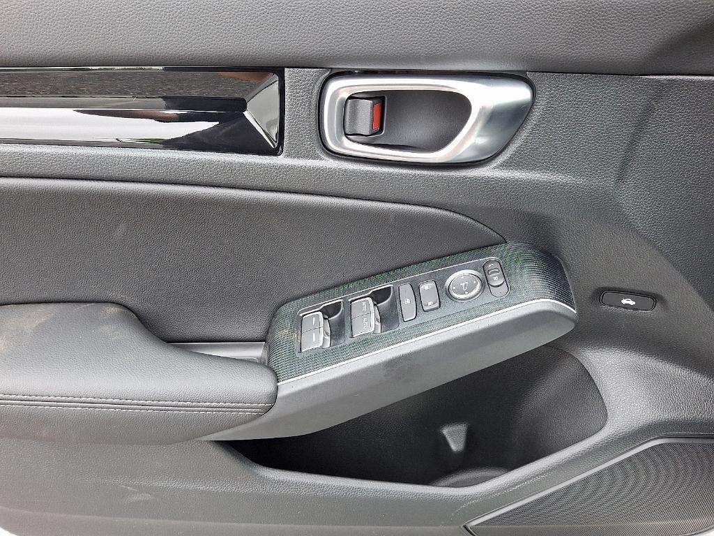 new 2025 Honda Civic Hybrid car, priced at $32,610