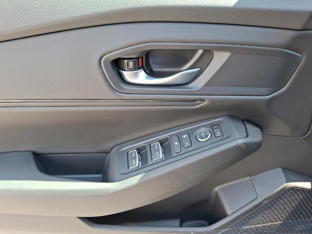new 2025 Honda Accord car, priced at $31,331