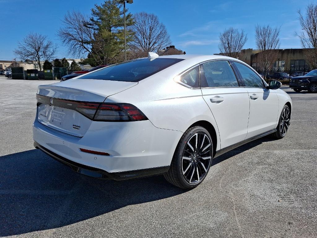 new 2025 Honda Accord Hybrid car, priced at $40,905