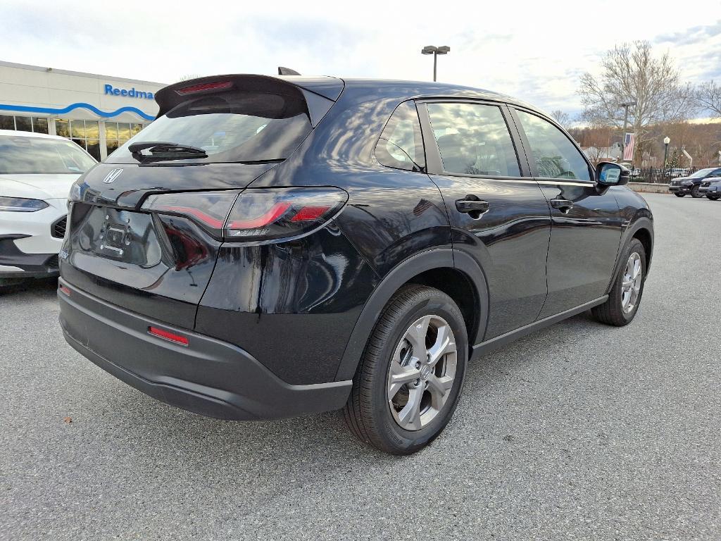 new 2025 Honda HR-V car, priced at $28,177