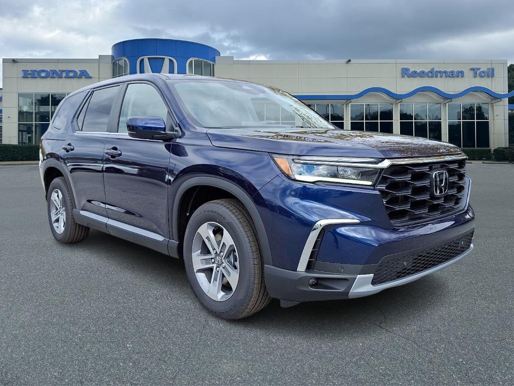 new 2025 Honda Pilot car, priced at $45,872