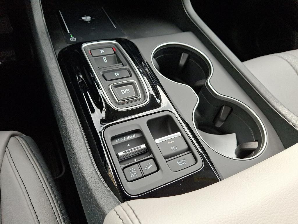 new 2025 Honda Pilot car, priced at $45,872