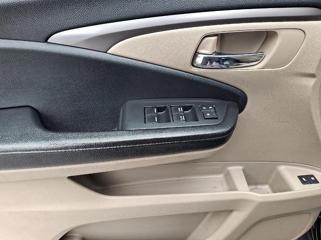 used 2016 Honda Pilot car, priced at $16,595