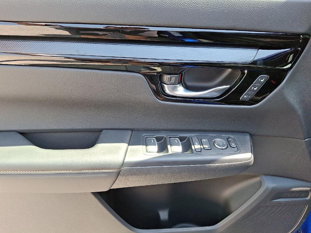 new 2025 Honda CR-V Hybrid car, priced at $41,024