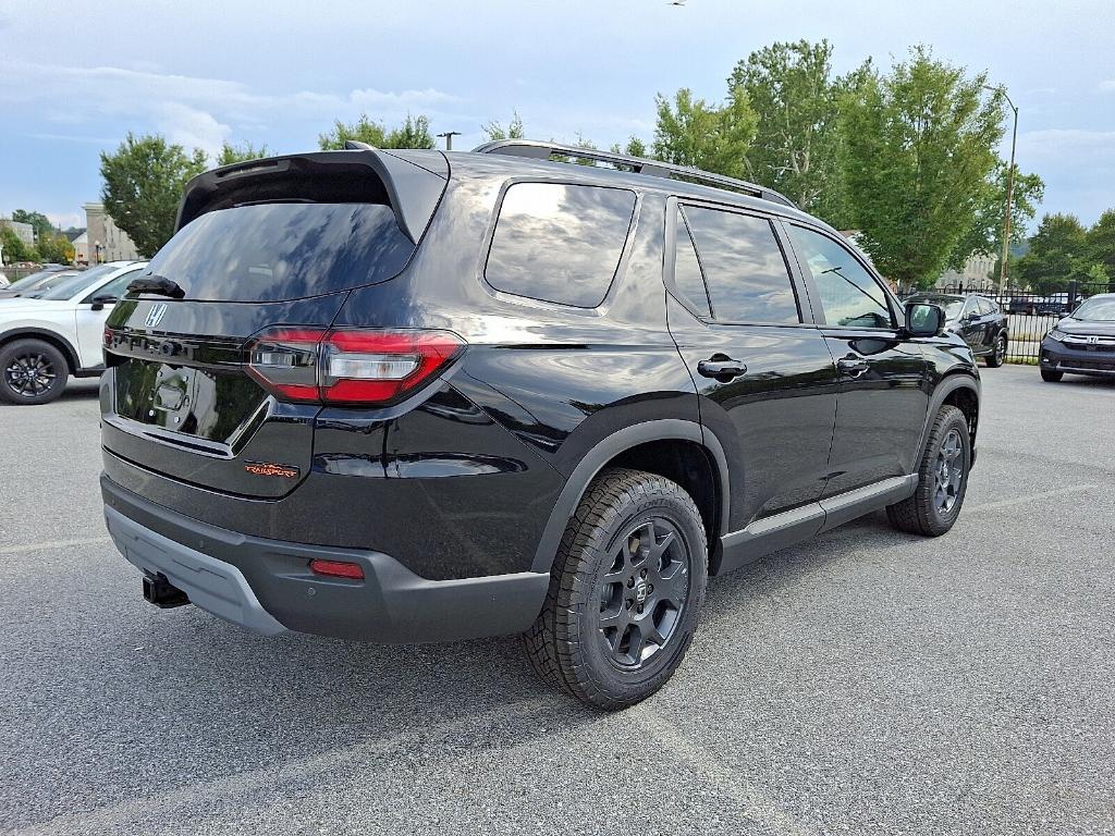 new 2025 Honda Pilot car, priced at $48,844