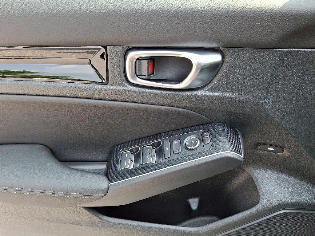 new 2026 Honda Civic Hybrid car, priced at $32,933