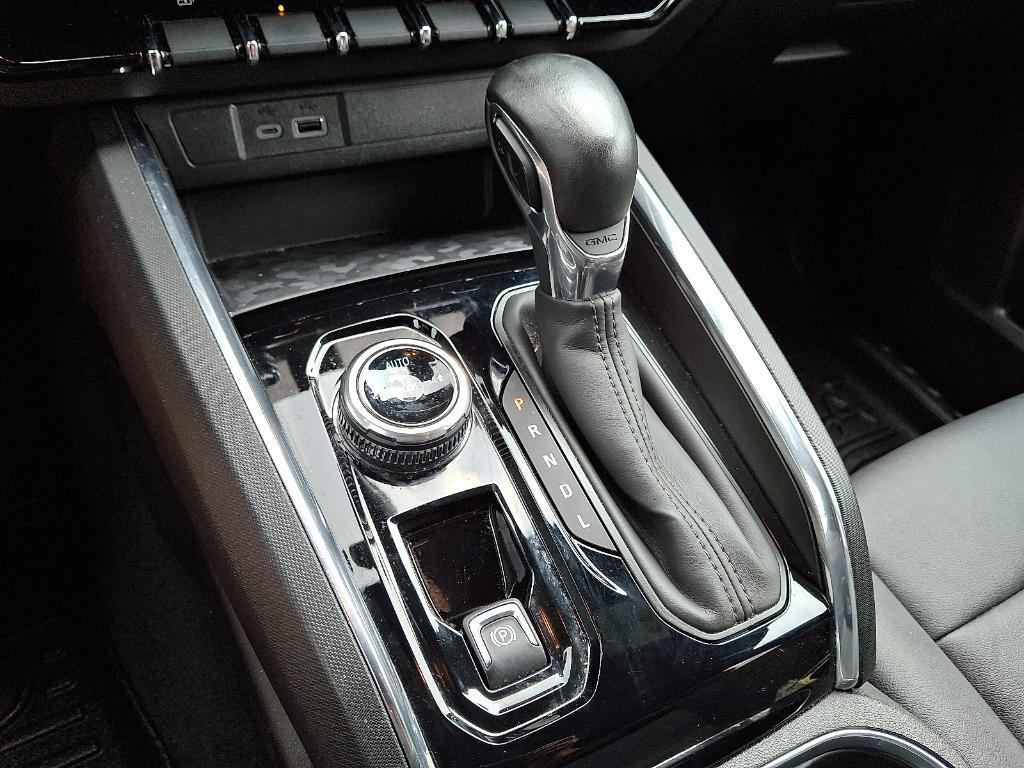 used 2024 GMC Canyon car, priced at $41,995