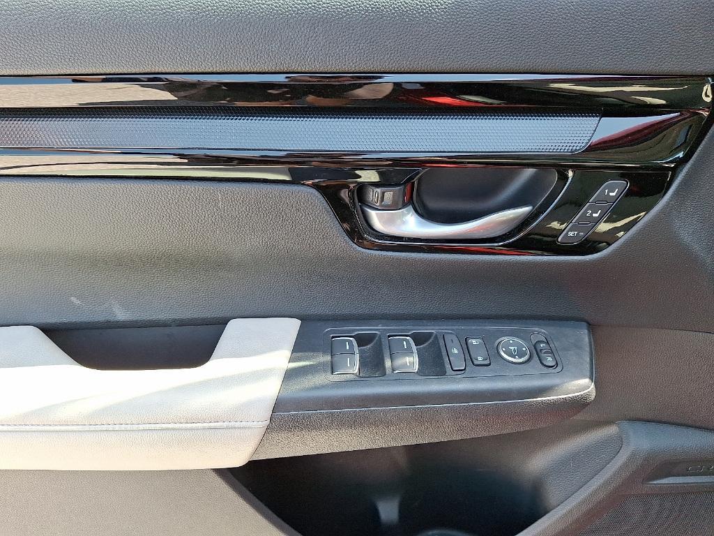 used 2024 Honda CR-V car, priced at $32,995