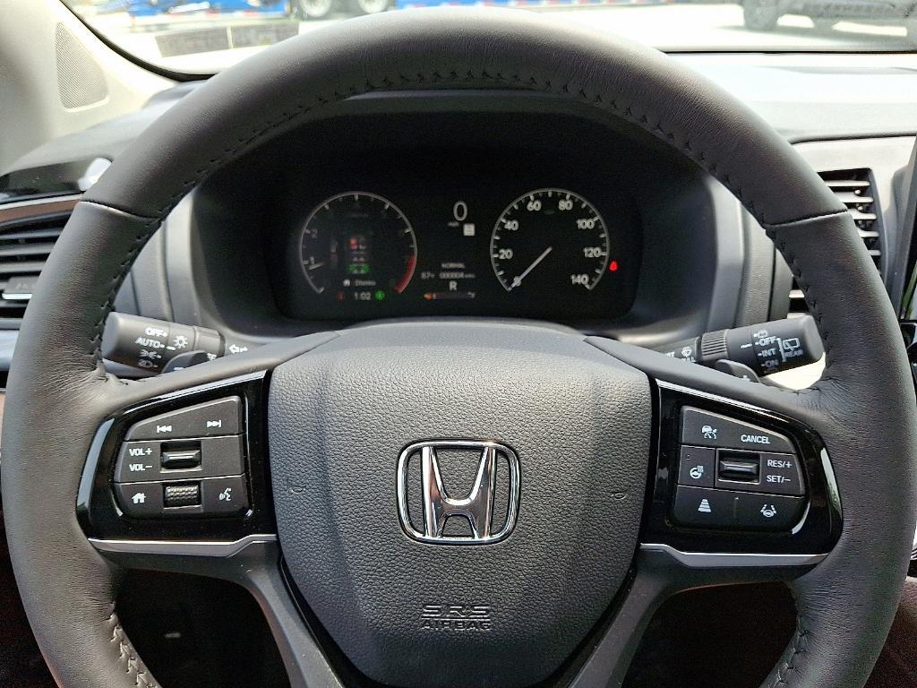 new 2025 Honda Odyssey car, priced at $49,917