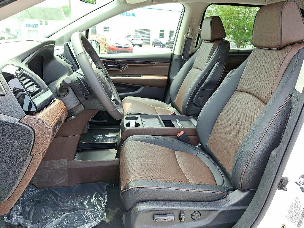 new 2025 Honda Odyssey car, priced at $49,917