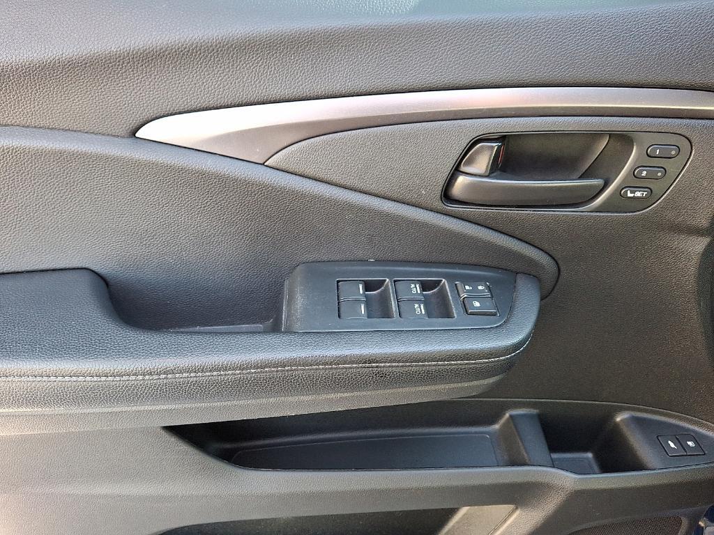 used 2022 Honda Passport car, priced at $29,995