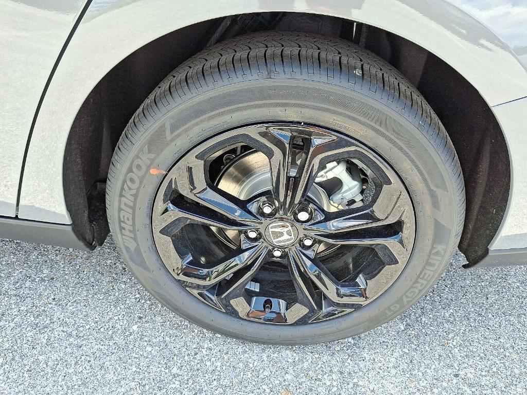 new 2025 Honda Accord car, priced at $31,762