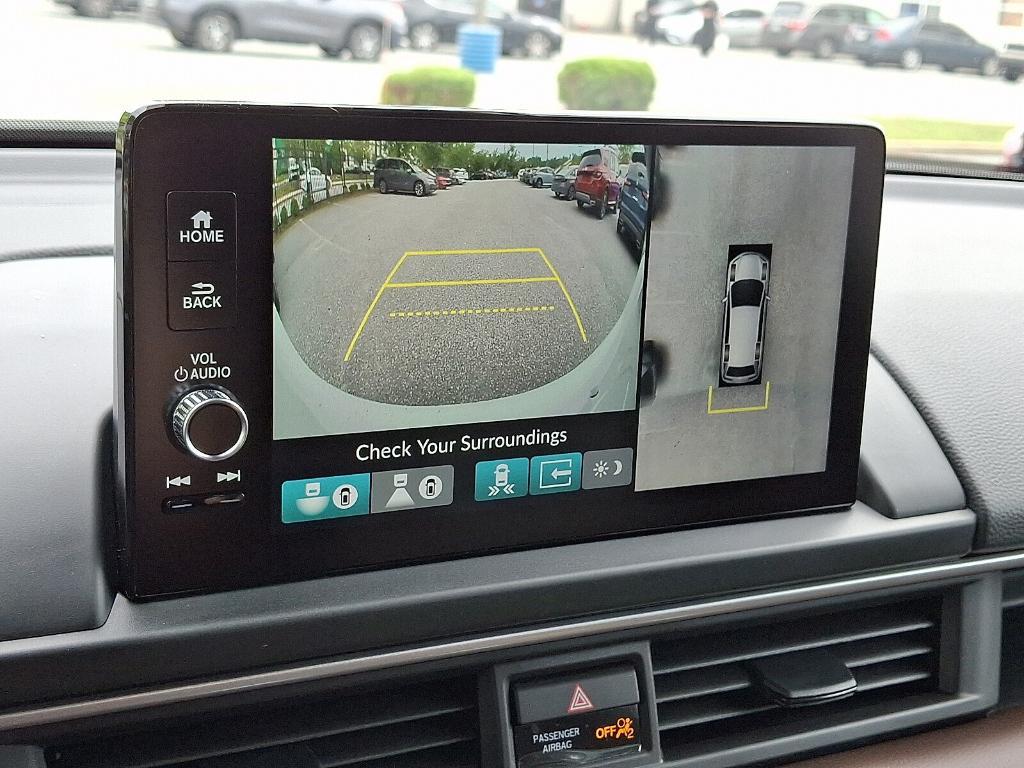new 2025 Honda Pilot car, priced at $51,661