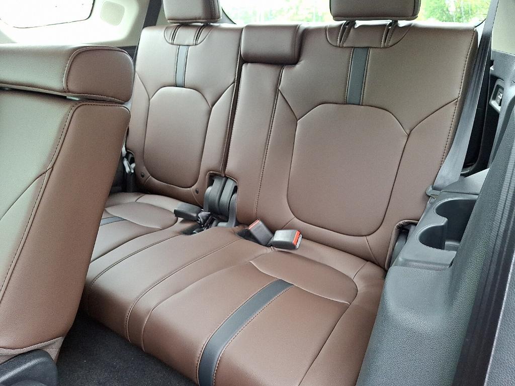 new 2025 Honda Pilot car, priced at $51,661