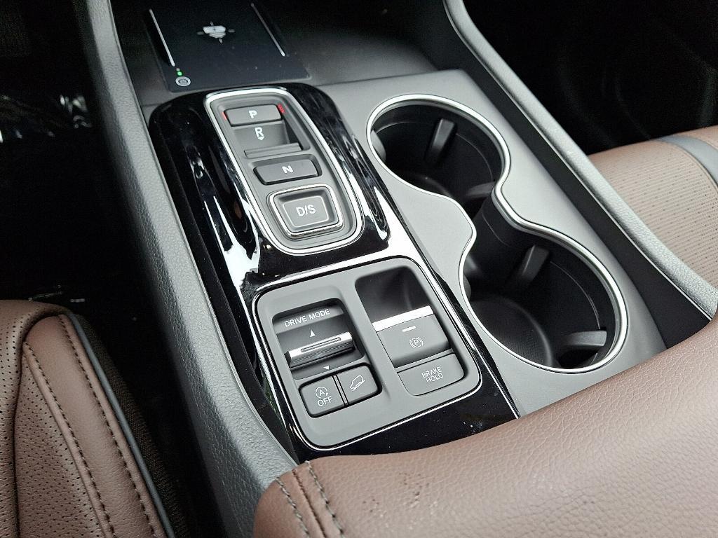 new 2025 Honda Pilot car, priced at $51,661