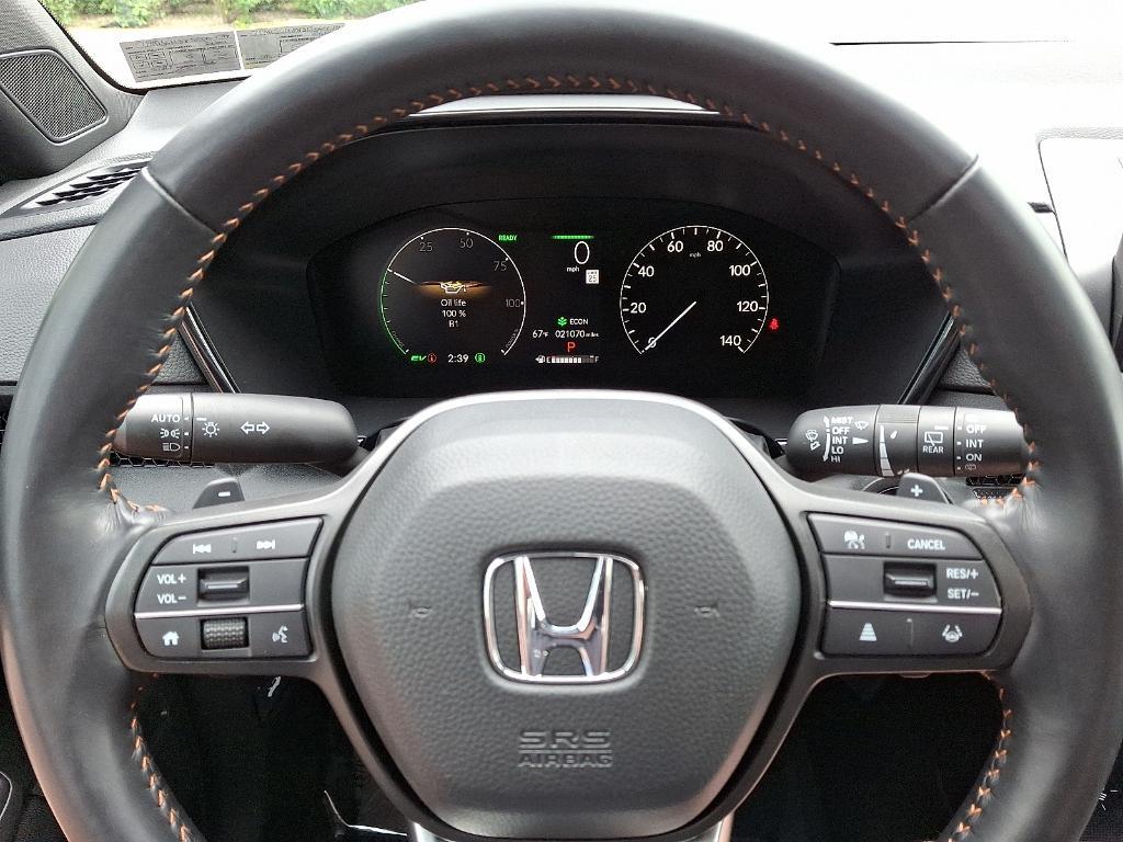 used 2025 Honda CR-V Hybrid car, priced at $35,995