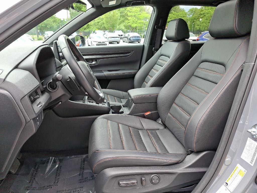 used 2025 Honda CR-V Hybrid car, priced at $35,995