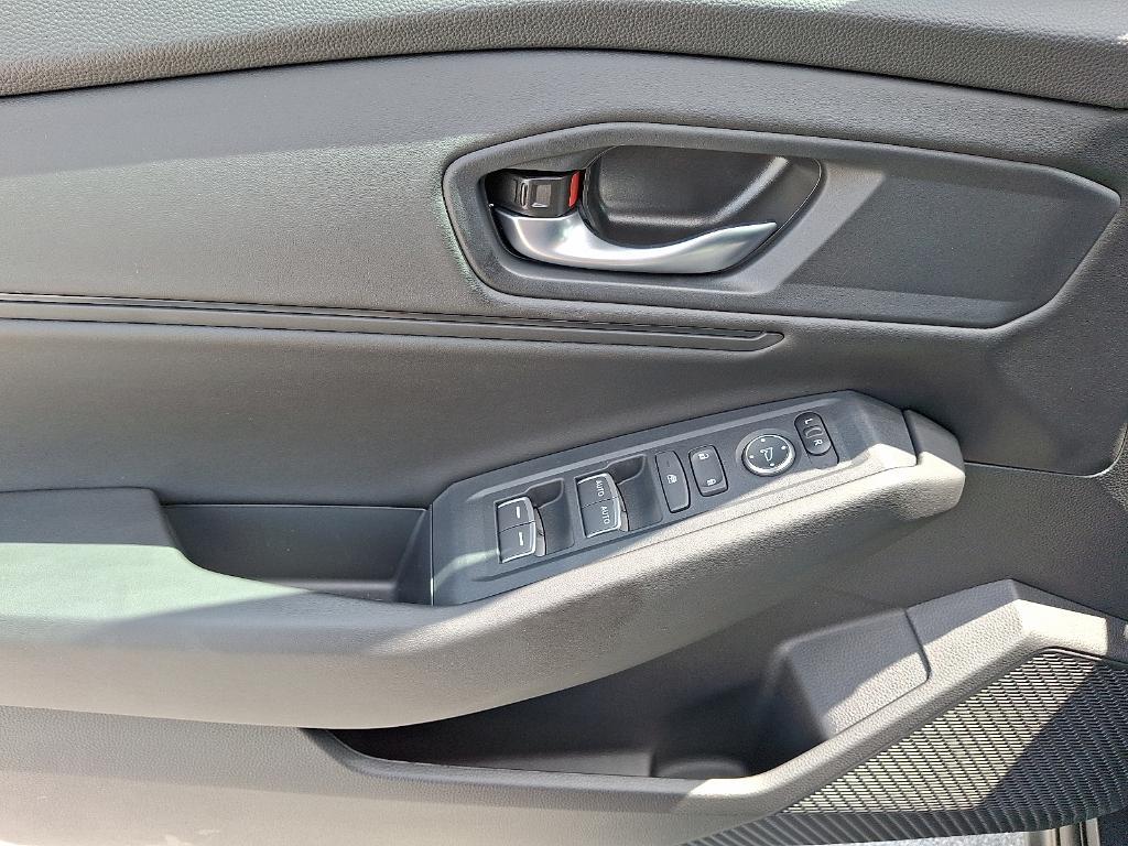new 2025 Honda Accord car, priced at $31,762