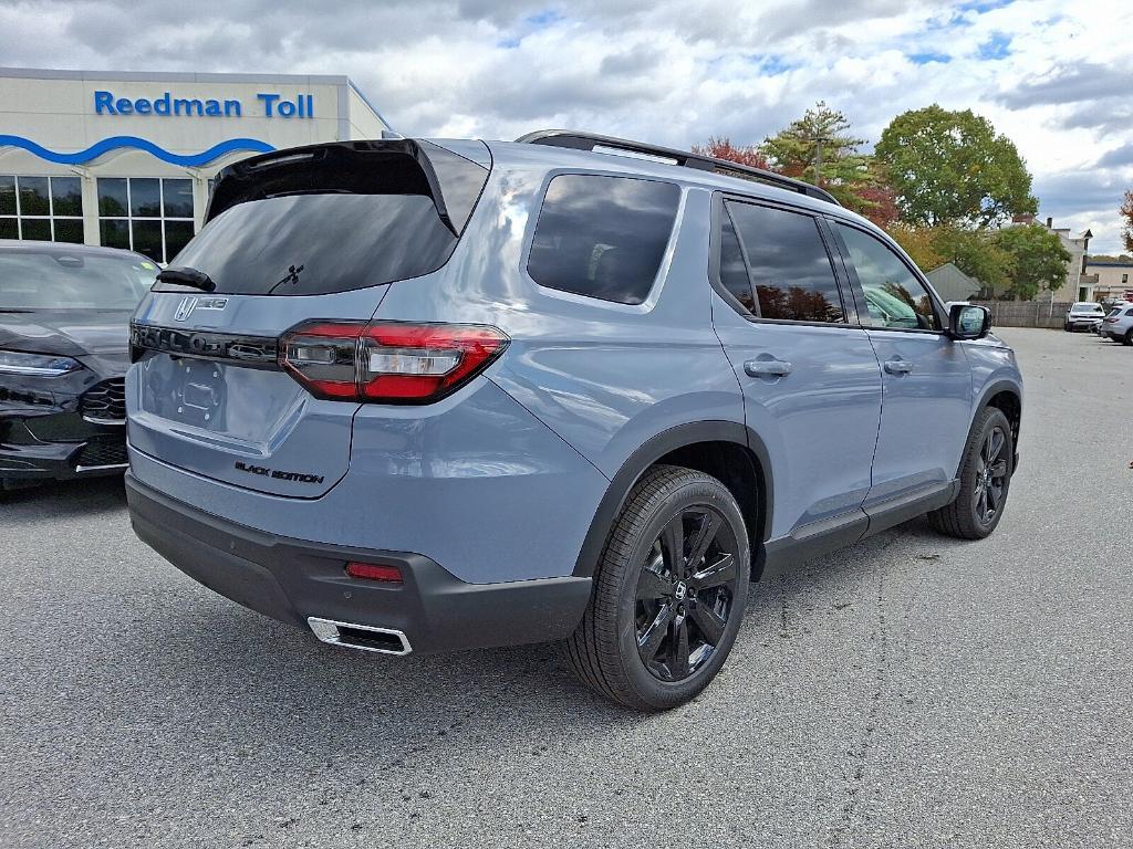 new 2025 Honda Pilot car, priced at $53,083