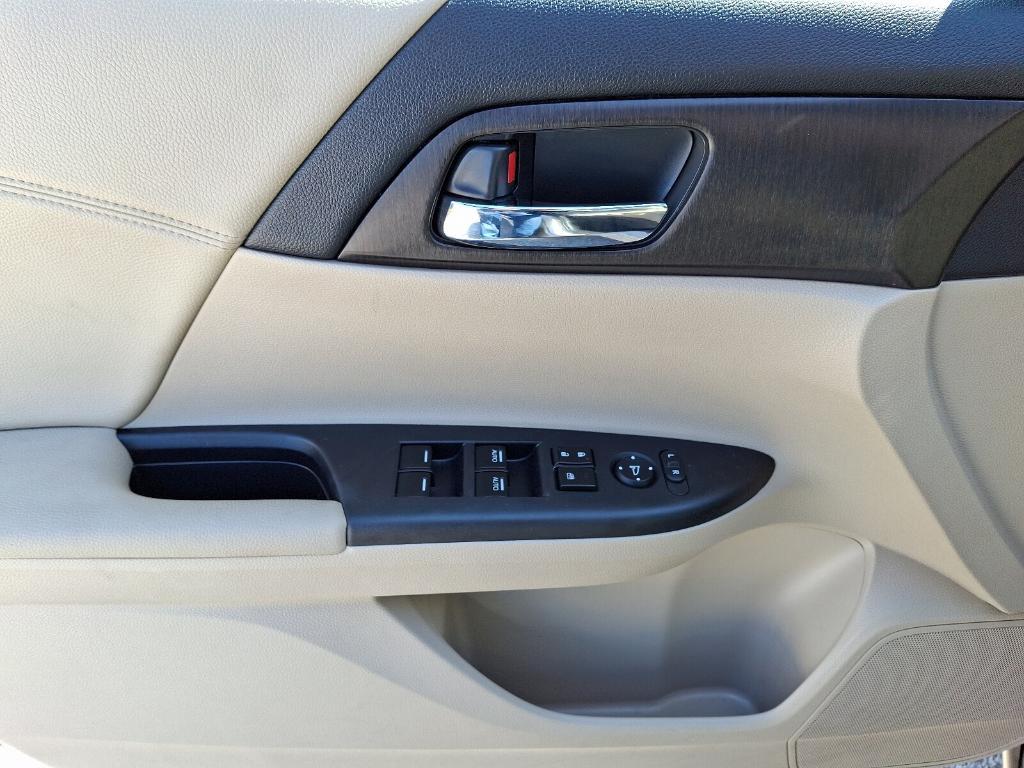 used 2013 Honda Accord car, priced at $13,495
