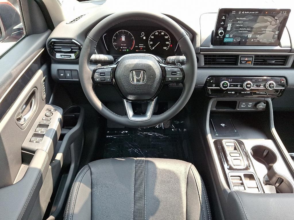 new 2025 Honda Pilot car, priced at $48,715