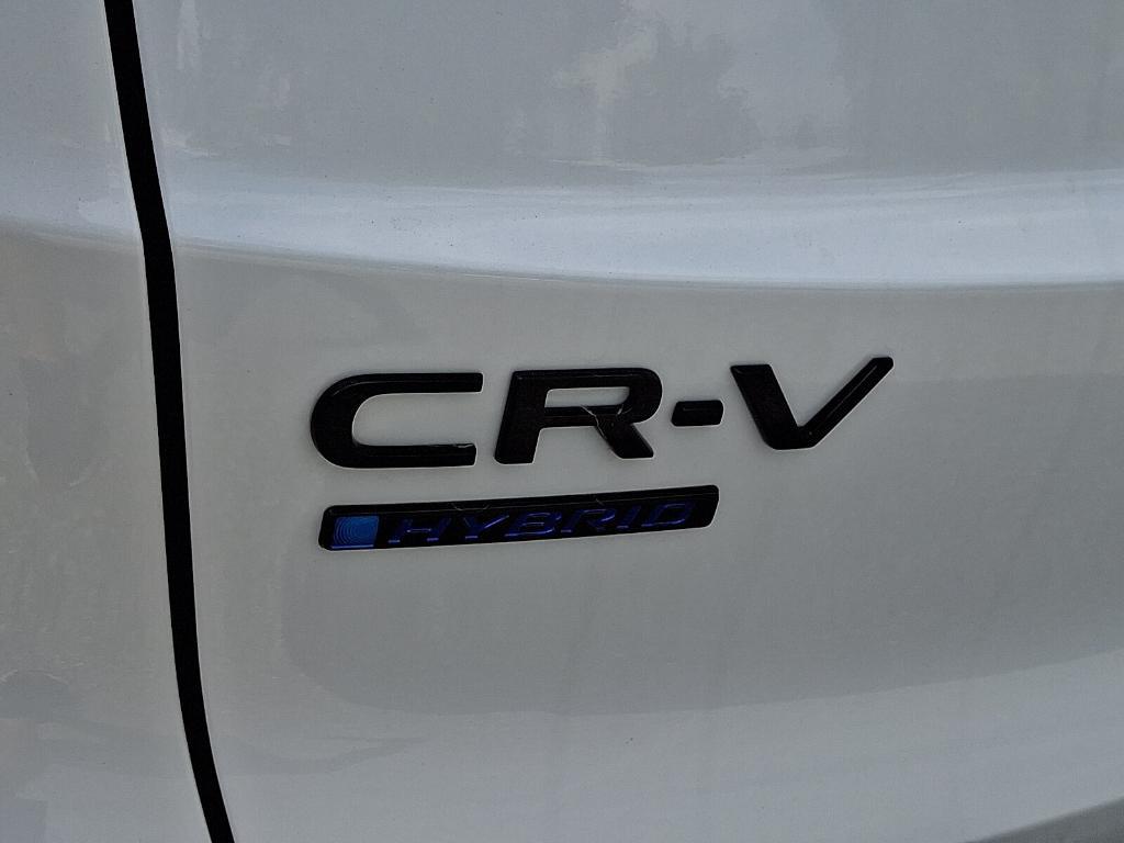 new 2026 Honda CR-V Hybrid car, priced at $39,666