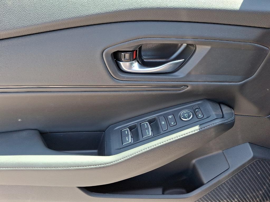 new 2025 Honda Accord Hybrid car, priced at $34,712