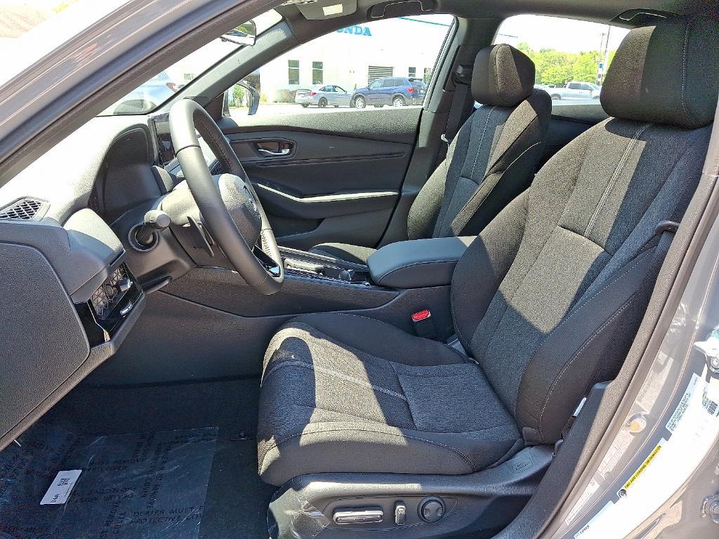 new 2025 Honda Accord Hybrid car, priced at $34,712