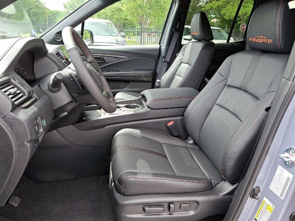 new 2025 Honda Ridgeline car, priced at $45,500