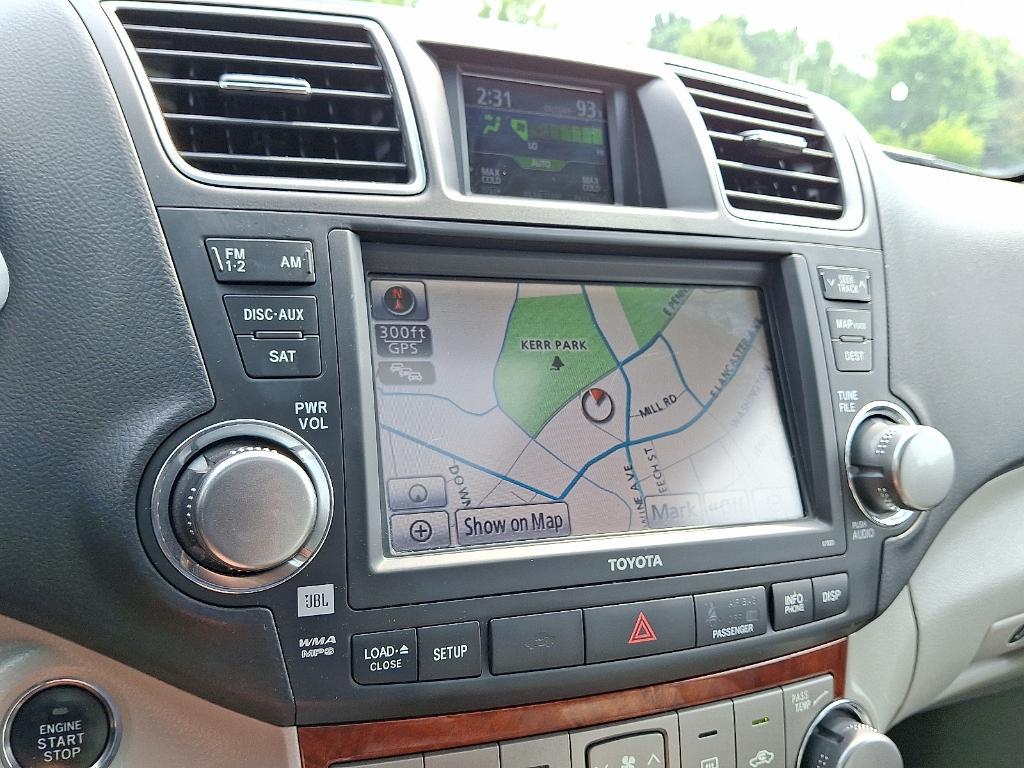 used 2012 Toyota Highlander car, priced at $15,995