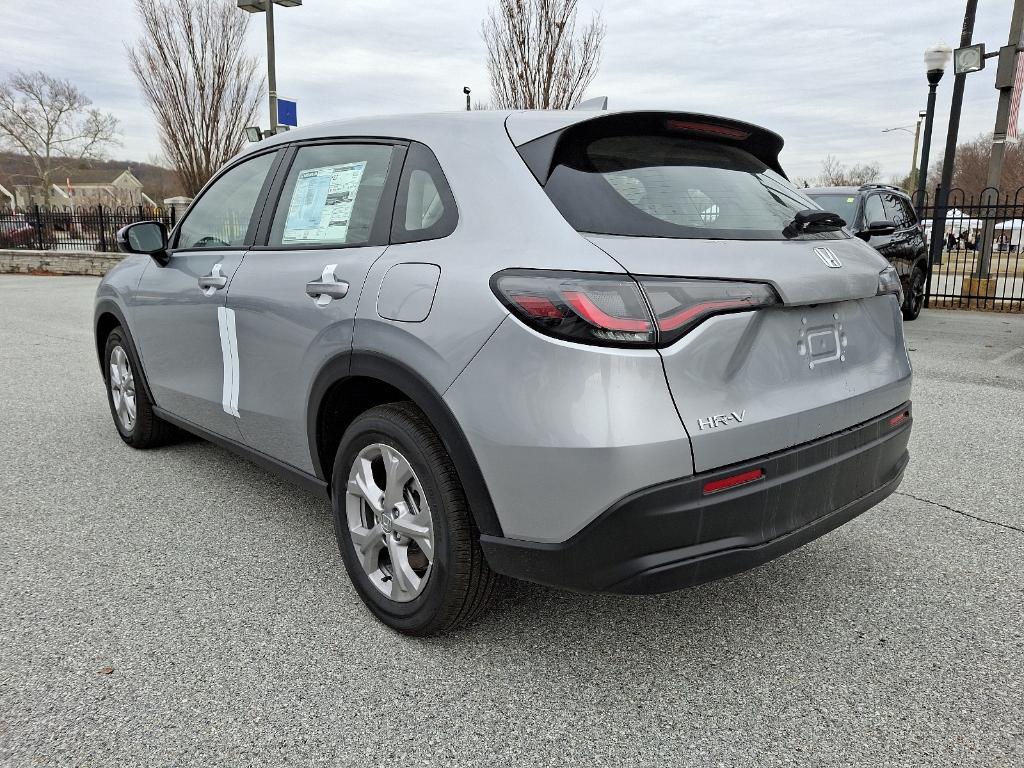 new 2025 Honda HR-V car, priced at $28,177