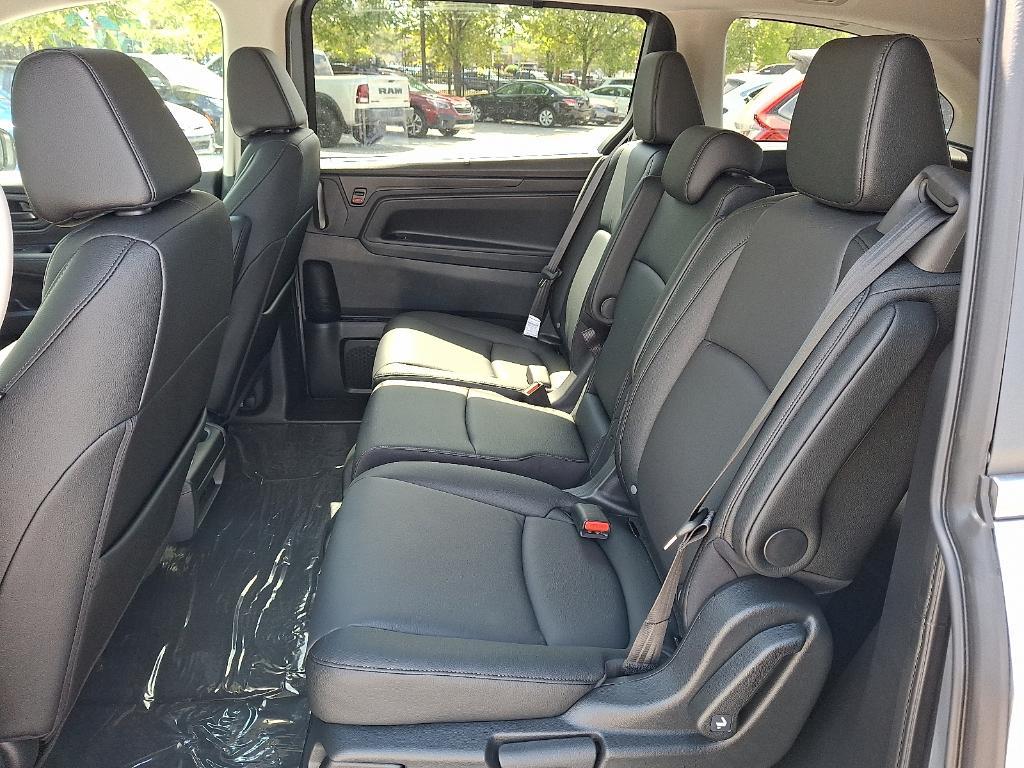 new 2026 Honda Odyssey car, priced at $43,740