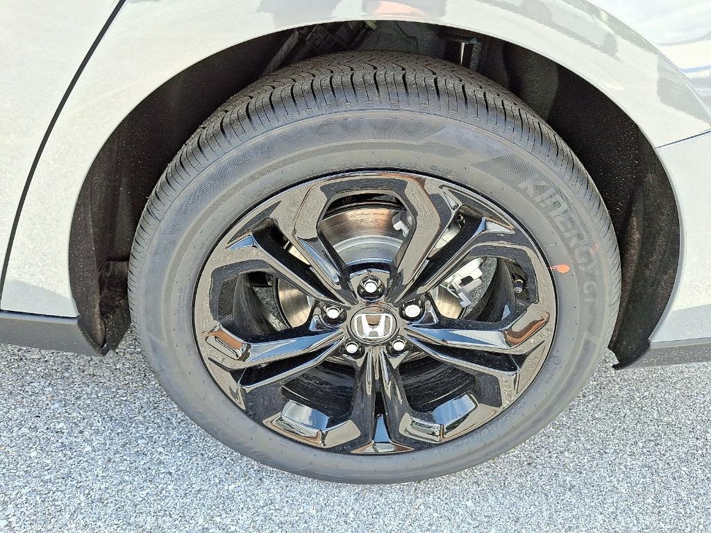 new 2025 Honda Accord car, priced at $31,762