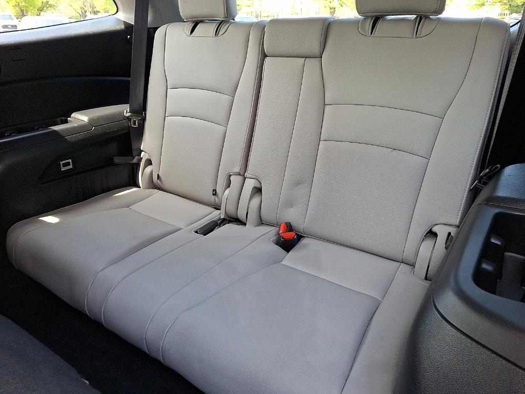used 2022 Honda Pilot car, priced at $33,995