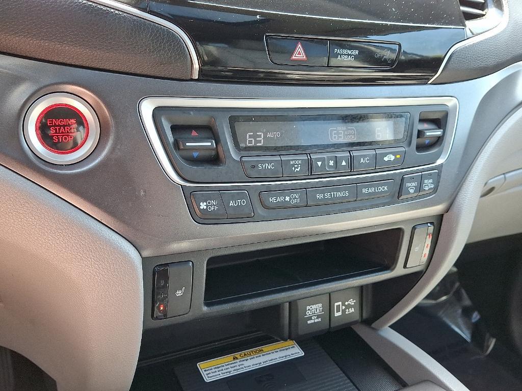 used 2022 Honda Pilot car, priced at $33,995