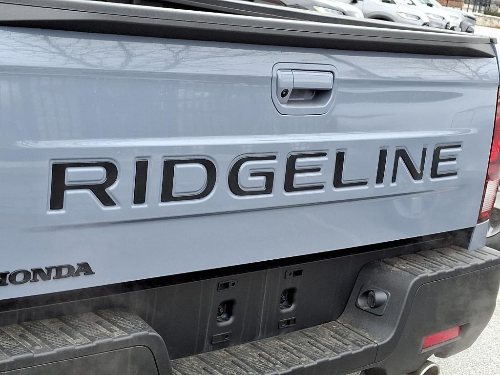 new 2025 Honda Ridgeline car, priced at $43,479