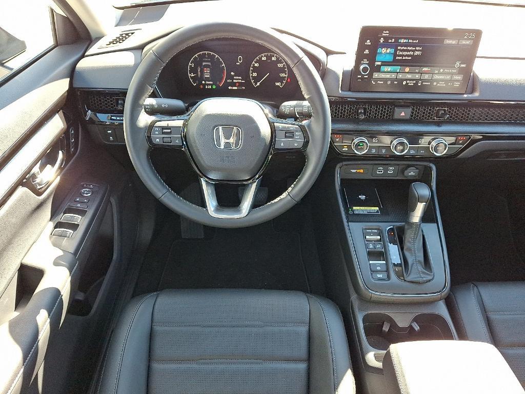 used 2025 Honda CR-V car, priced at $36,995