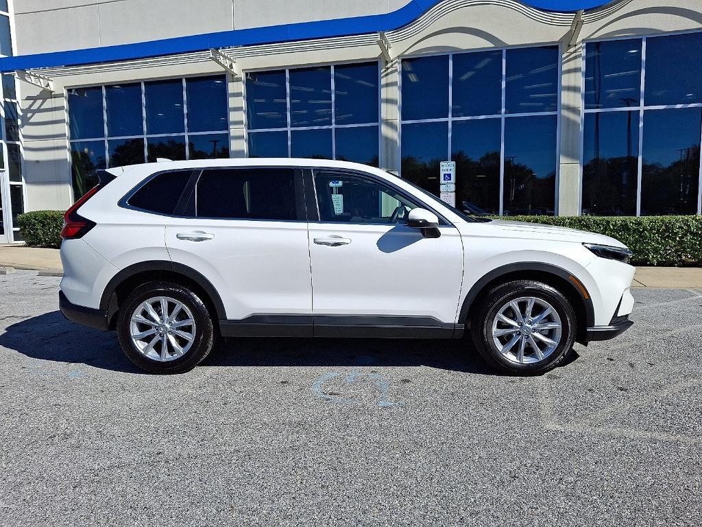 used 2025 Honda CR-V car, priced at $36,995