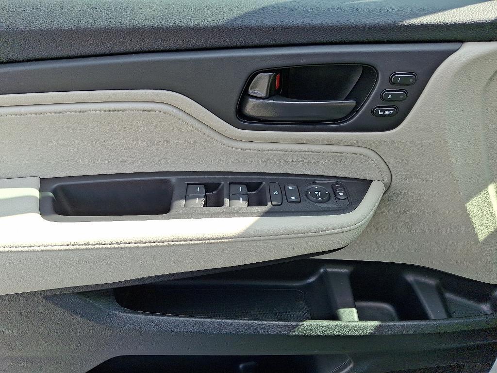 new 2026 Honda Odyssey car, priced at $42,694