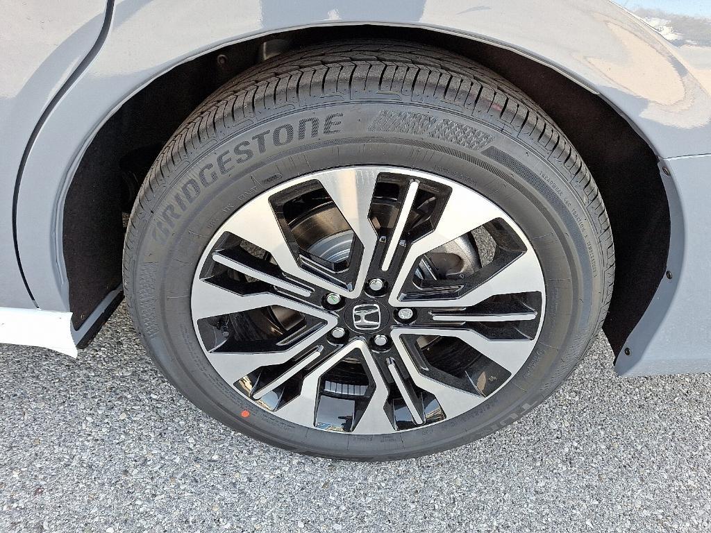 new 2026 Honda Odyssey car, priced at $50,435