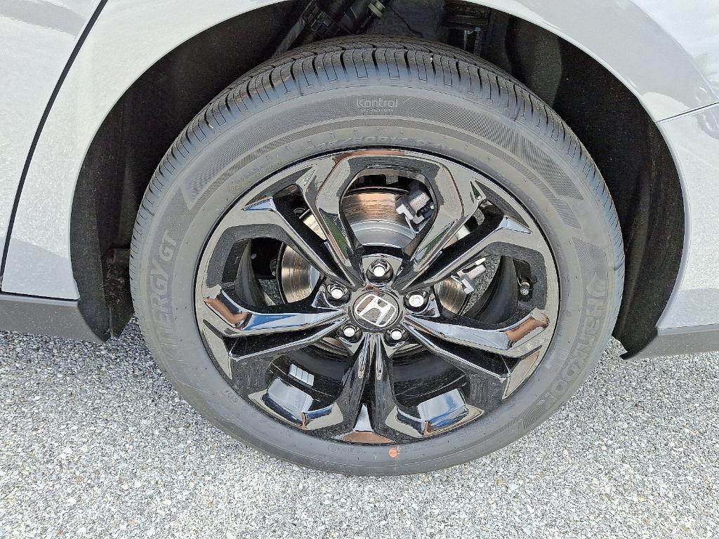 new 2025 Honda Accord car, priced at $31,762